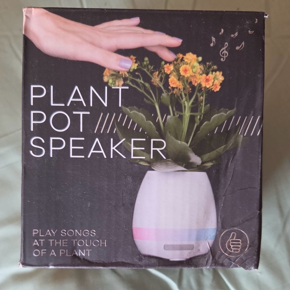 Plant Pot Speaker - Bluetooth Touch-Activated - Unique Home Decor